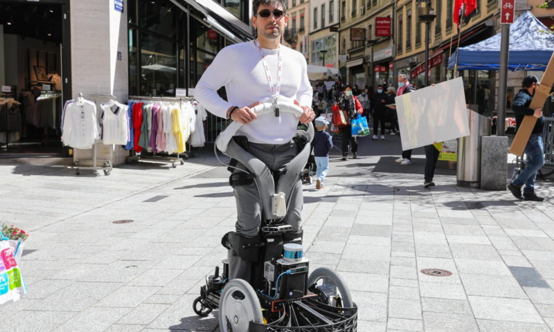 Αναπτύσσοντας ασφαλή ρομποτικά αναπηρικά αμαξίδια